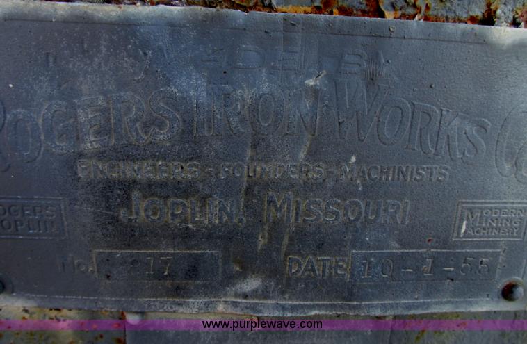 image for item F4740 Missouri Rogers 2436 portable jaw crusher