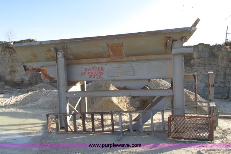 image for item F4740 Missouri Rogers 2436 portable jaw crusher