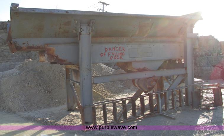 image for item F4740 Missouri Rogers 2436 portable jaw crusher