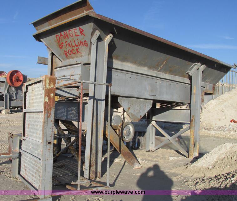 image for item F4740 Missouri Rogers 2436 portable jaw crusher