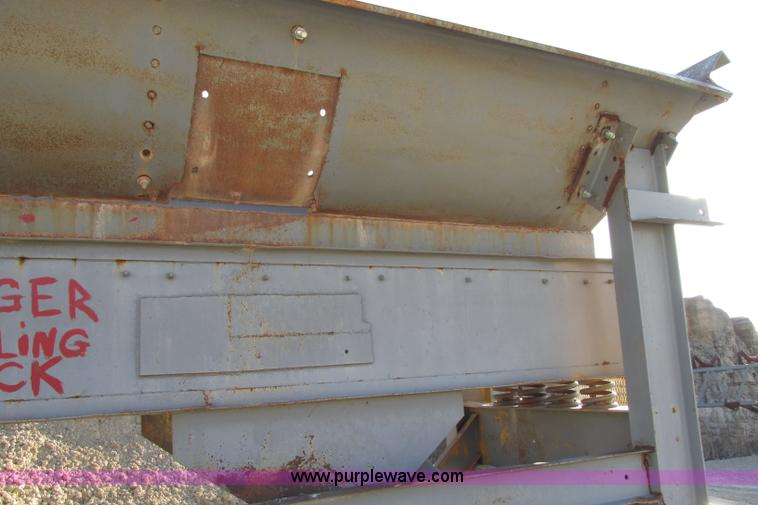 image for item F4740 Missouri Rogers 2436 portable jaw crusher