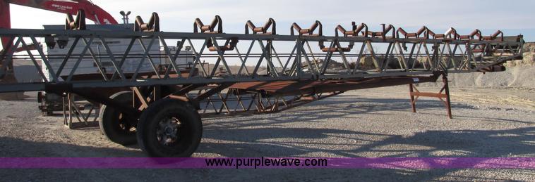 image for item F4741 Stacking conveyor