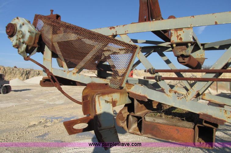 image for item F4741 Stacking conveyor