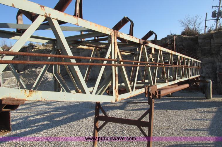 image for item F4741 Stacking conveyor