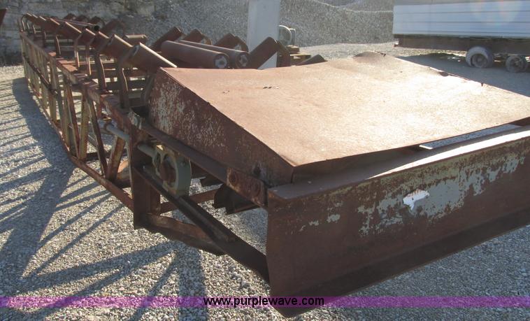 image for item F4741 Stacking conveyor