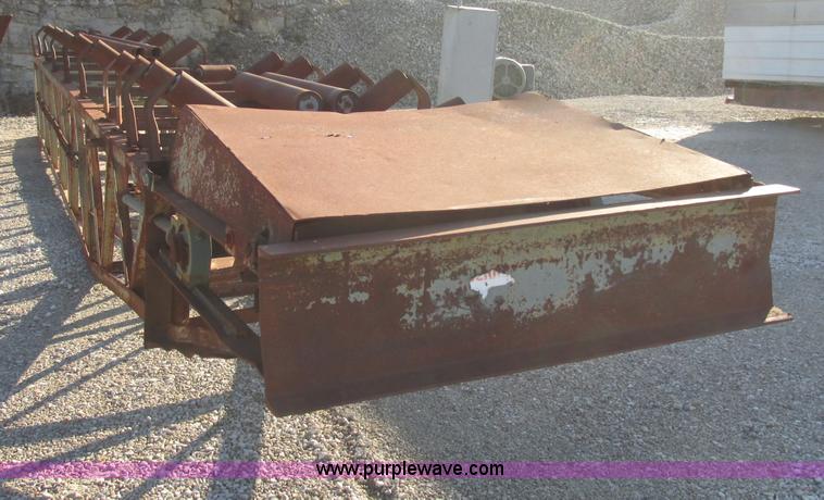 image for item F4741 Stacking conveyor