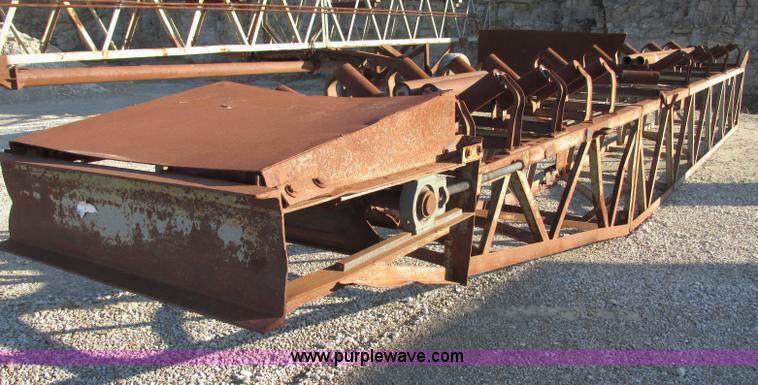 image for item F4741 Stacking conveyor