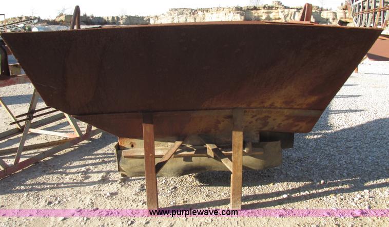 image for item F4741 Stacking conveyor