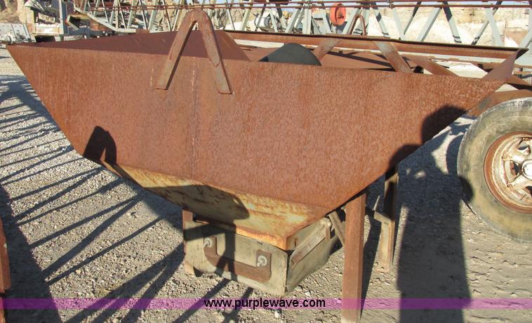 image for item F4741 Stacking conveyor