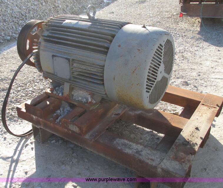 image for item F4742 Electric motor and starter