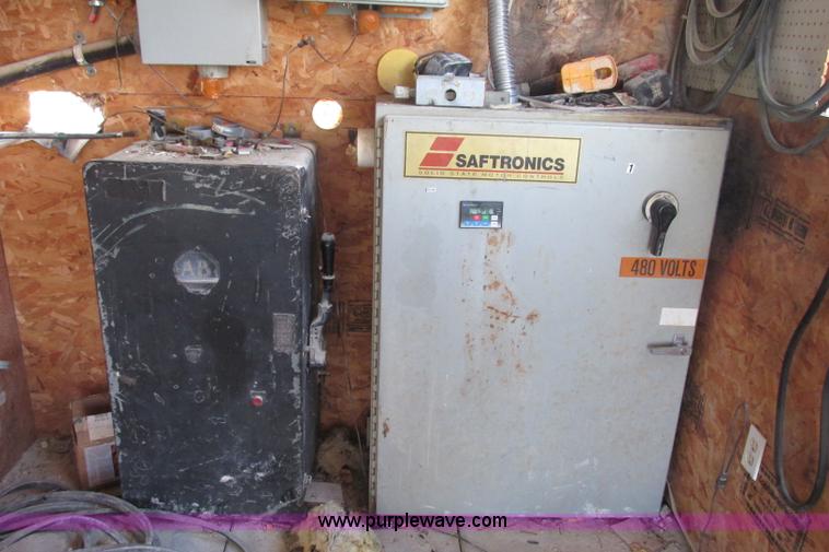 image for item F4743 Plant control house