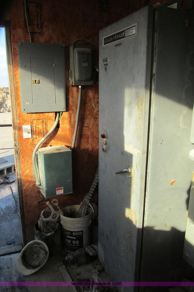 image for item F4743 Plant control house