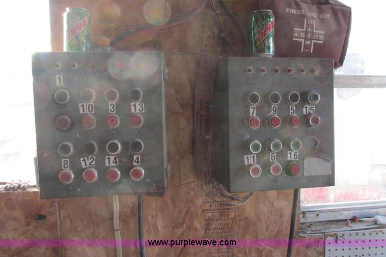 image for item F4743 Plant control house