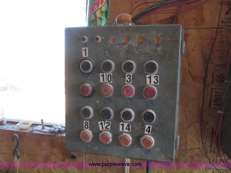 image for item F4743 Plant control house