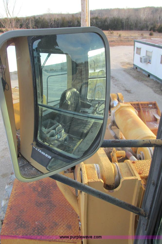 image for item F4746 1989 Komatsu WA600-1L  wheel loader