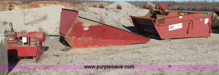 image for item F4747 Duo-Vibe two deck screen