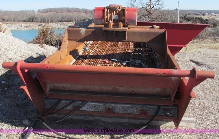 image for item F4747 Duo-Vibe two deck screen