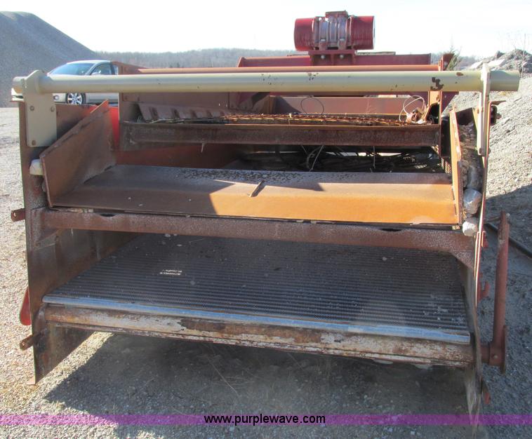 image for item F4747 Duo-Vibe two deck screen