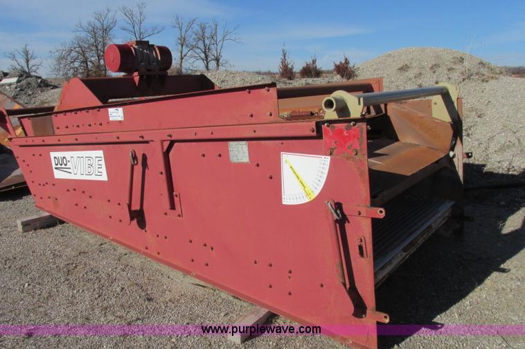 image for item F4747 Duo-Vibe two deck screen