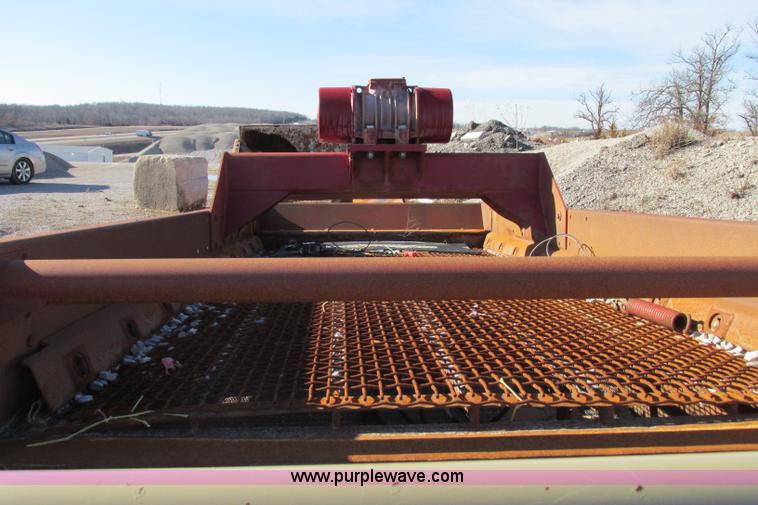 image for item F4747 Duo-Vibe two deck screen