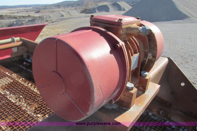 image for item F4747 Duo-Vibe two deck screen