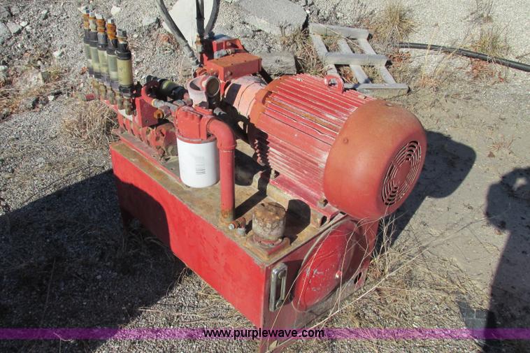 image for item F4747 Duo-Vibe two deck screen