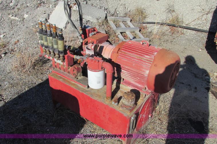 image for item F4747 Duo-Vibe two deck screen