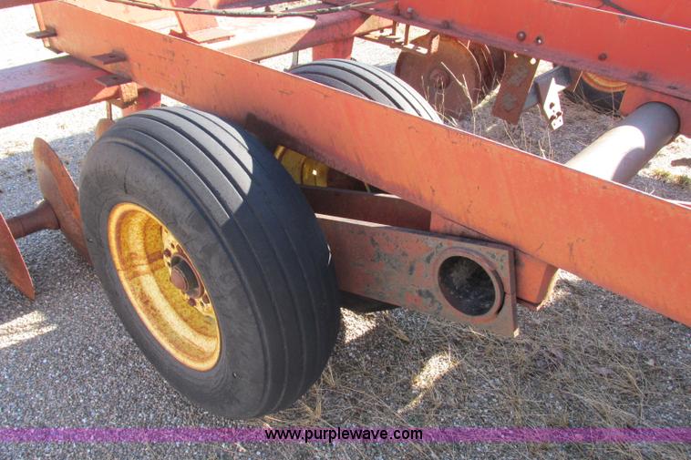 image for item F4748 International Harvester disk