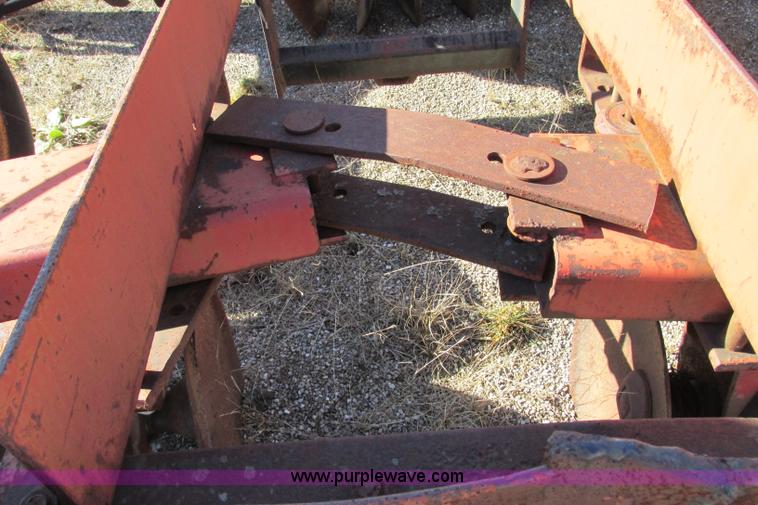 image for item F4748 International Harvester disk