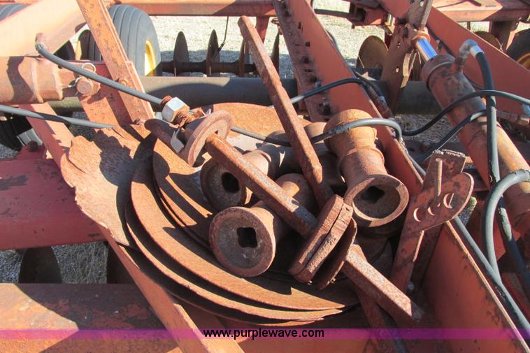 image for item F4748 International Harvester disk