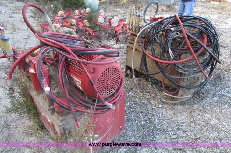 image for item F4756 Production Engineered Products hydraulic motor