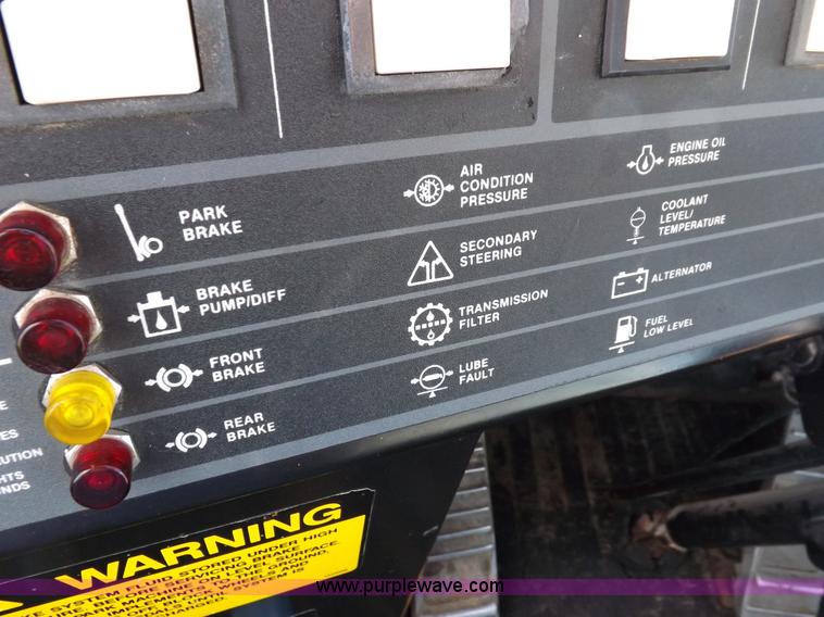 image for item F6426 1990 Michigan L140 wheel loader