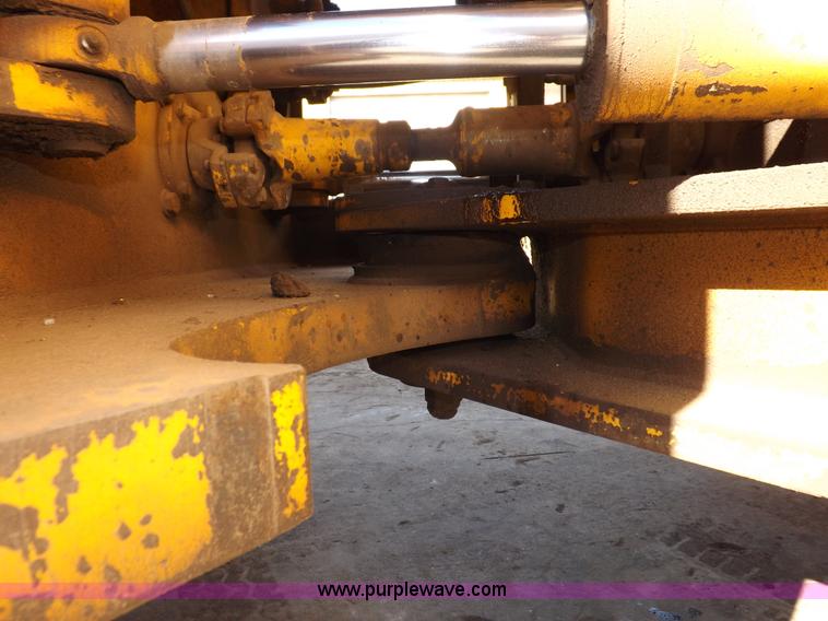 image for item F6426 1990 Michigan L140 wheel loader