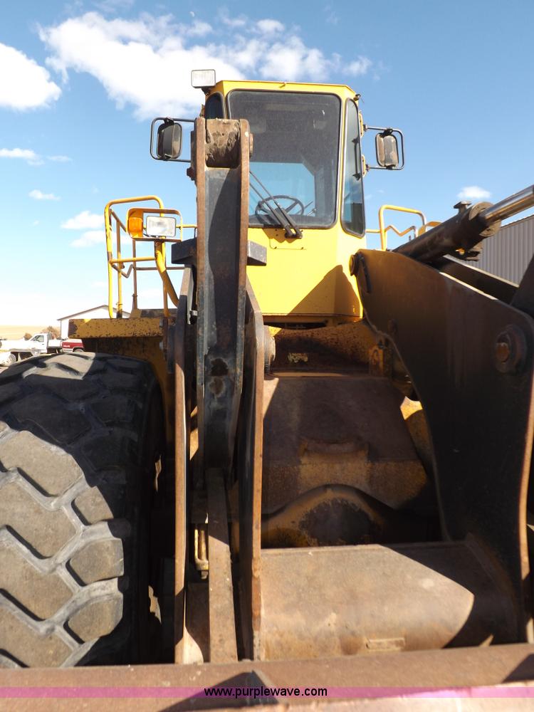 image for item F6426 1990 Michigan L140 wheel loader