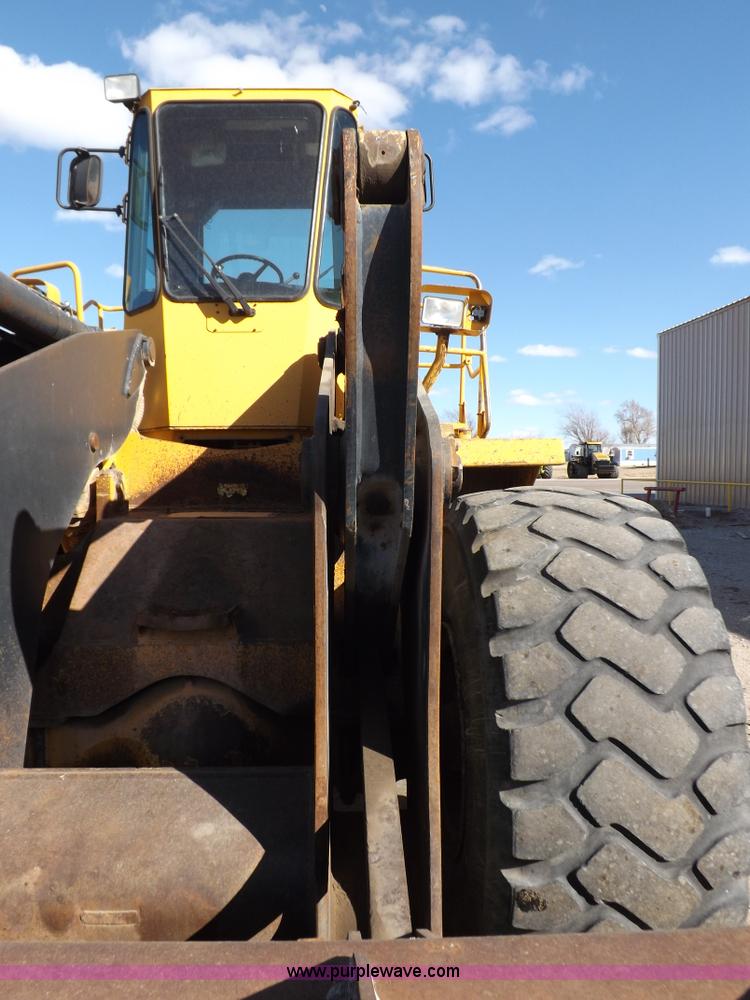 image for item F6426 1990 Michigan L140 wheel loader
