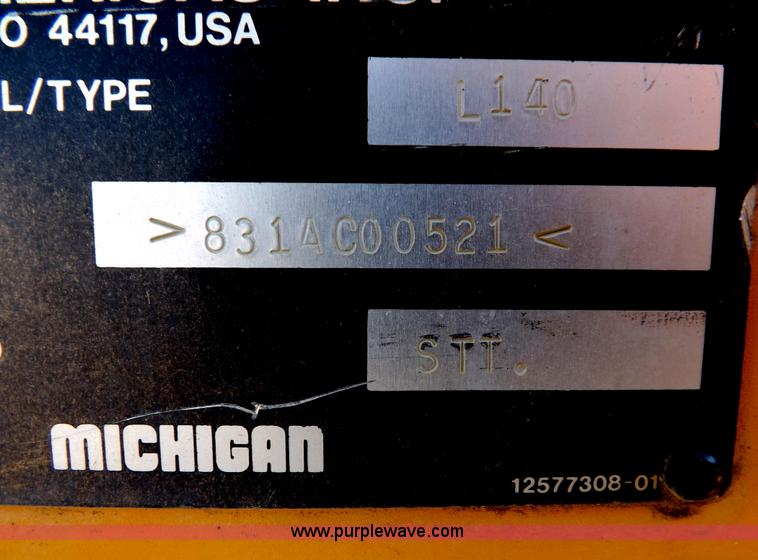 image for item F6426 1990 Michigan L140 wheel loader