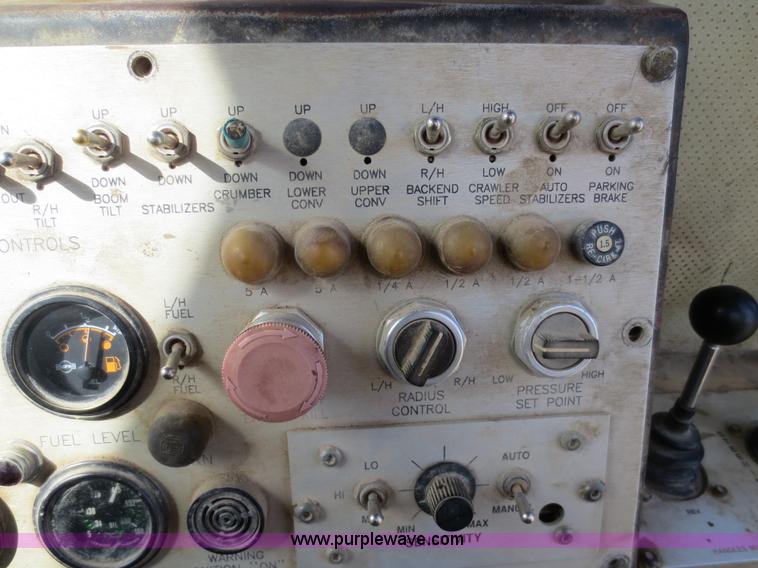 image for item F6594 2000 Tesmec TRS 900SLO DG chain trencher