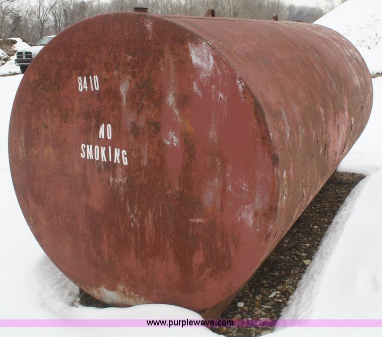 image for item V9521 1,500 gallon tank