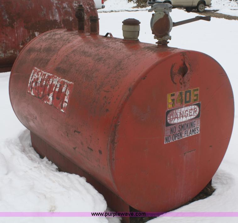 image for item V9522 500 gallon fuel tank