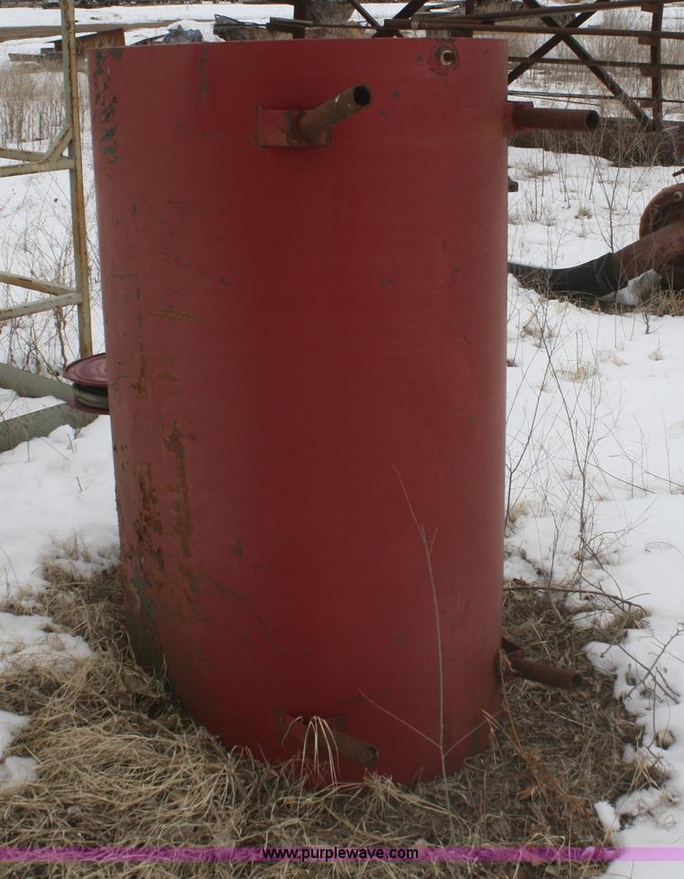 image for item V9523 200 gallon tank