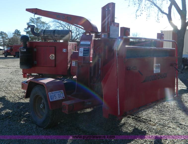 image for item Y9045 2000 Wood Chuck C-19 drum roller wood chipper