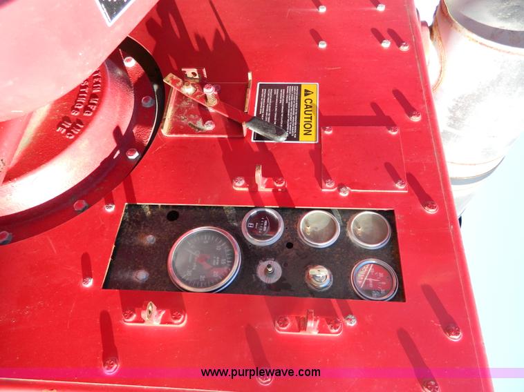 image for item Y9045 2000 Wood Chuck C-19 drum roller wood chipper