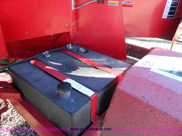 image for item Y9045 2000 Wood Chuck C-19 drum roller wood chipper