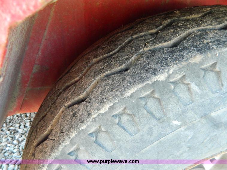 image for item Y9045 2000 Wood Chuck C-19 drum roller wood chipper