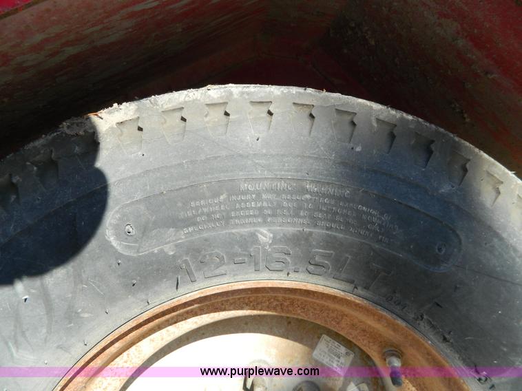 image for item Y9045 2000 Wood Chuck C-19 drum roller wood chipper