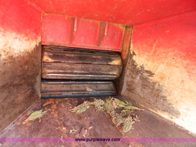 image for item Y9045 2000 Wood Chuck C-19 drum roller wood chipper