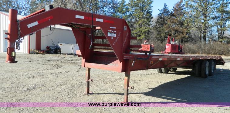 image for item Y9046 1998 Circle gooseneck trailer