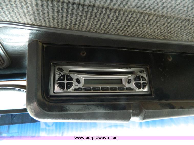 image for item Y9055 1993 Ford LTL 9000 Aero Max dump truck