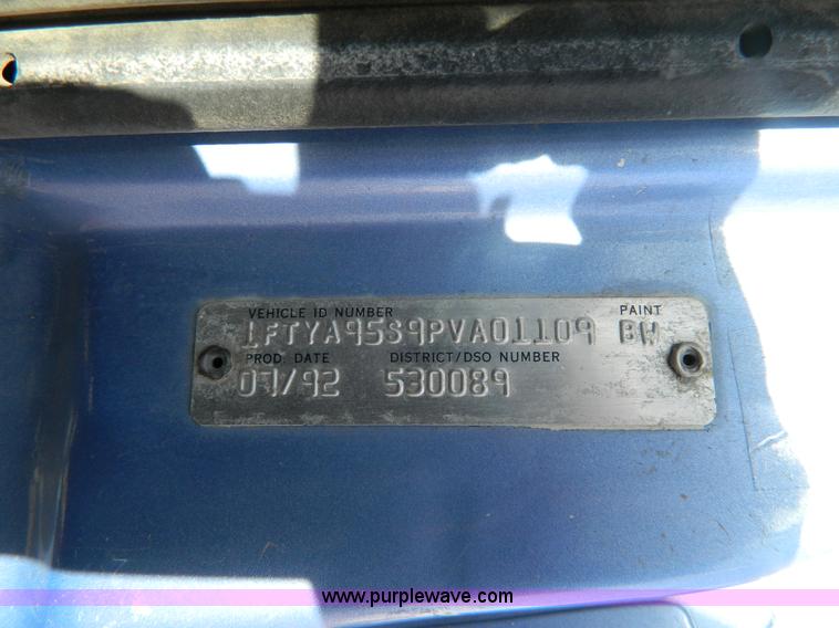 image for item Y9055 1993 Ford LTL 9000 Aero Max dump truck