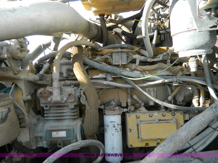 image for item Y9055 1993 Ford LTL 9000 Aero Max dump truck